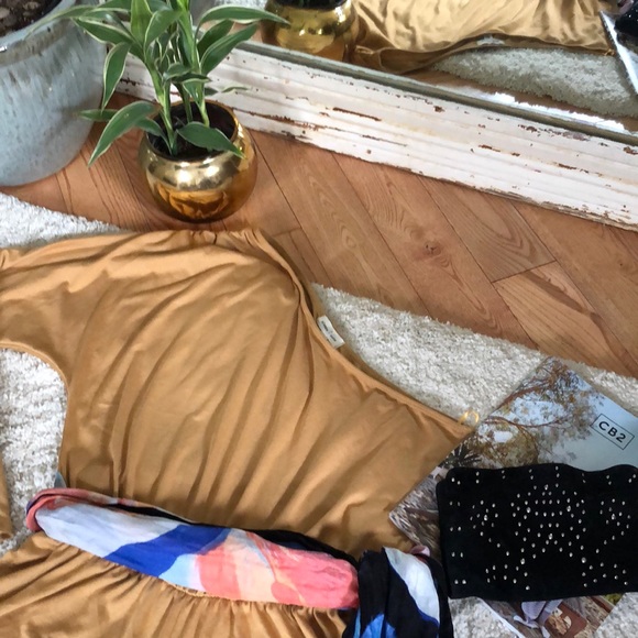 URBAN OUTFITTERS | one sleeved romper - Picture 3 of 7